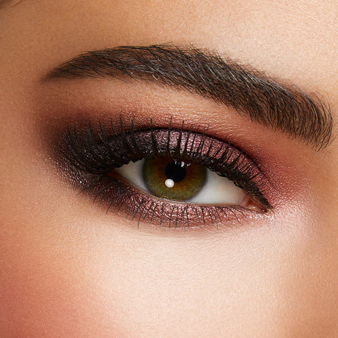 KIKO MILANO EYEBROW DESIGNER GEL MASCARA Antakių fiksavimo gelis su satino apdaila. Puikiai tinka antakiams formuoti, užpildyti ir apibrėžti, paryškinti juos rafinuota atlasine apdaila. Lengvas gelis užtikrina puikų laikymą nepaliekant žymių, nelipnus. Unikalus mini šepetėlis užtikrina ryškesnį ir tikslesnį užtepimą, kad rezultatas būtų nepriekaištingas ir itin profesionalus. Oftalmologiškai patikrintas.
