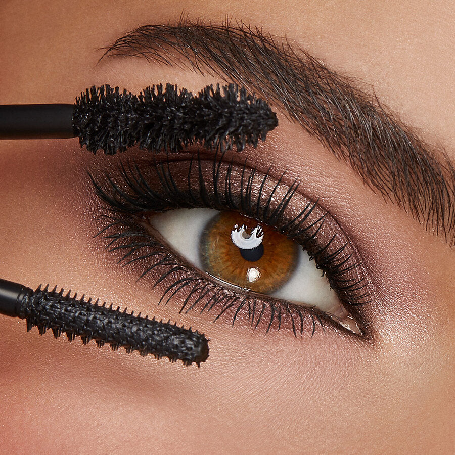 KIKO MILANO Unmeasurable Length Fibers Extension Effect Mascara Fiber tušas itin ilgoms blakstienoms. Lygi, skysta tekstūra nesulimpa; itin lengva naudoti Formulėje yra trikampių pluoštų, gautų iš kukurūzų, kuris sukuria itin dramatiškų blakstienų „priauginimo“, įvaizdį. Formulė taip pat praturtinta įvairiais gėlių vaškais, kurie apsaugo blakstienas ir suteikia tekstūrai kremiškumo.